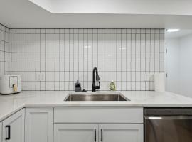 Airport Hanger Suite II, hotel v destinaci Lansing