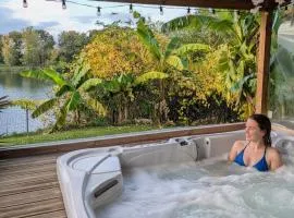 Gîte au bord du Tarn avec ponton et spa