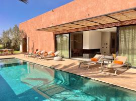 Villa AYA - Moderne & Chic, hotel in Sraghna