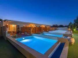 M&B Luxury Suites Charaki