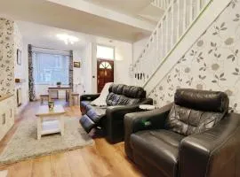 Entire Home at Westminster Street near Crewe Station