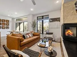 River West Riverfront Condo - Fantastic Year-Round Location!