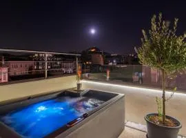 Heated Plunge Pool & Firepit Acropolis Penthouse