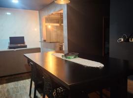 Casa na Praia de Itapoá com 2 Quartos Diária, hotell i Itapoa