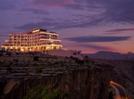 Hotel Indigo Jabal Akhdar Resort & Spa by IHG, place to stay in Al ‘Aqar