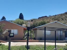 Cabañas Los Teros, ξενοδοχείο σε Alumine