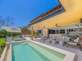 4 Bed - Luxury Oceanview Villa