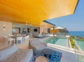 4 bd Beach Chic Villa Ocean View