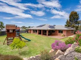 Alpine Corner - Lux and Quiet