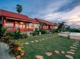 Seraya Cove Estate managed by Manara