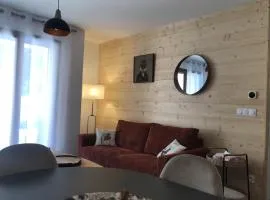 Appartement neuf 3 chambres avec jardin et parking à Arâches-la-Frasse - FR-1-836-48