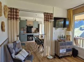 Charmant T2 rénové avec balcon au Lioran - FR-1-787-135