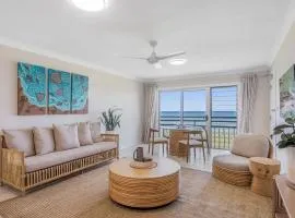 Absolute Beachfront Apartment 2T
