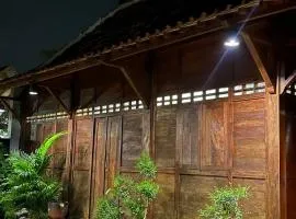 Omah Pugeran Arsanta Jogjakarta