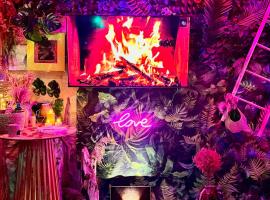 Un Mirage Tropical - Bulles , Spa & Détente en Bord de Loire, hotel in Saint-Clément-des-Levées