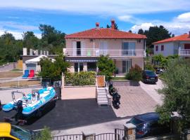 Apartments Pronavtik, hotel v destinaci Piran