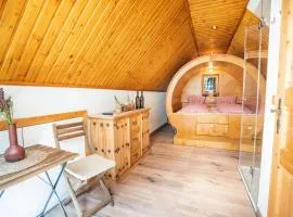 Weinfass Chalet Für 4 In Grub An Der March