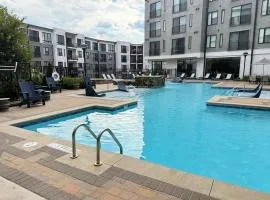 Modern Luxury Steps from Truist Park