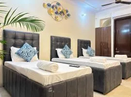 Hotel Divine India Near Expo Center