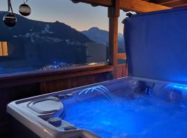 Ferienwohnung La-Wurm mit privatem Whirlpool, ξενοδοχείο σε Hart im Zillertal