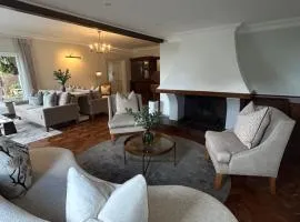 7 on Churchill Guest House