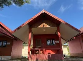 ปลาตอง รีสอร์ท