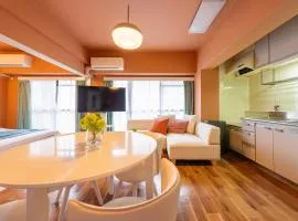 綺麗に改装されたアパートメント 京都や新大阪駅へアクセス良好 3ベッド 1バスルーム