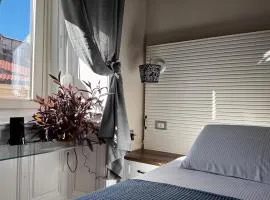 Bed and Chic art rooms