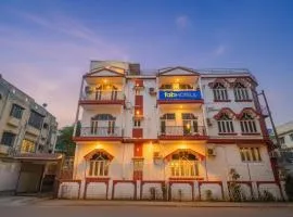 FabHotel Saltlake Regency - 14km from Anandlok Hospital