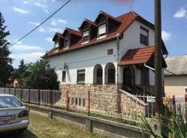 Tóni Bácsi Üdülő