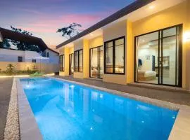 Amaleena Pool Access Suites