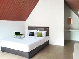 Urbanview Hotel Nerine's Glamping Village Cipanas by RedDoorz、Barukupaのホテル
