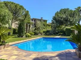 Catalunya Casas Majestic history for 32 guests, 10km to the beach