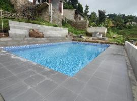 Mehar villa, hotel sa Gunungpicung