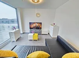 2 bedrooms Penthouse in Center w Terrace&Parking