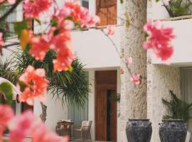 The Balangan Hotel & Spa - 5 minutes walk to beach - 10 minutes to Uluwatu，位于金巴兰的酒店