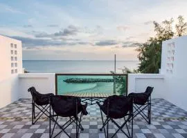 Coral Beach House Rayong