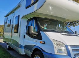 Sleeping in a motorhome, hotel en Niederkassel