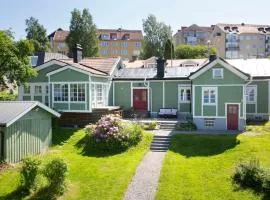 Charming house by the sea