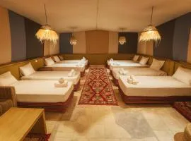 חאן השיירות- גלמפינג וחדרי אירוח