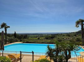Gîte Paradizu, vue imprenable en Provence, hôtel à Le Barroux