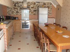 Gite les Magnans, hotel di Paulinet