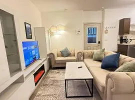 Red Deer Stay- 2BR Private Suite