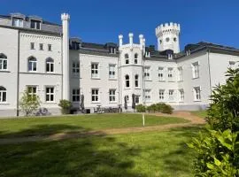 Weisses Traumschloss An Der Ostsee