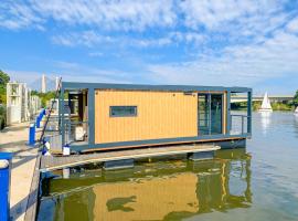 Houseboat - Dom na wodzie, Hotel in Breslau