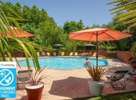 Escapade nature - Tente baroudeur - Camping avec piscine, hotel v destinaci Urt