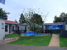 Crown Palace Guesthouse