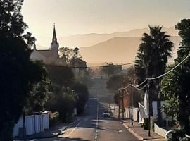 Villa Olivia, hotel v destinaci Riebeek-Kasteel