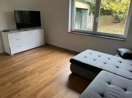 2 bed room apt with floor heating for business and family travellers