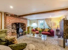 5 Bed in Wheathill oc-t30539